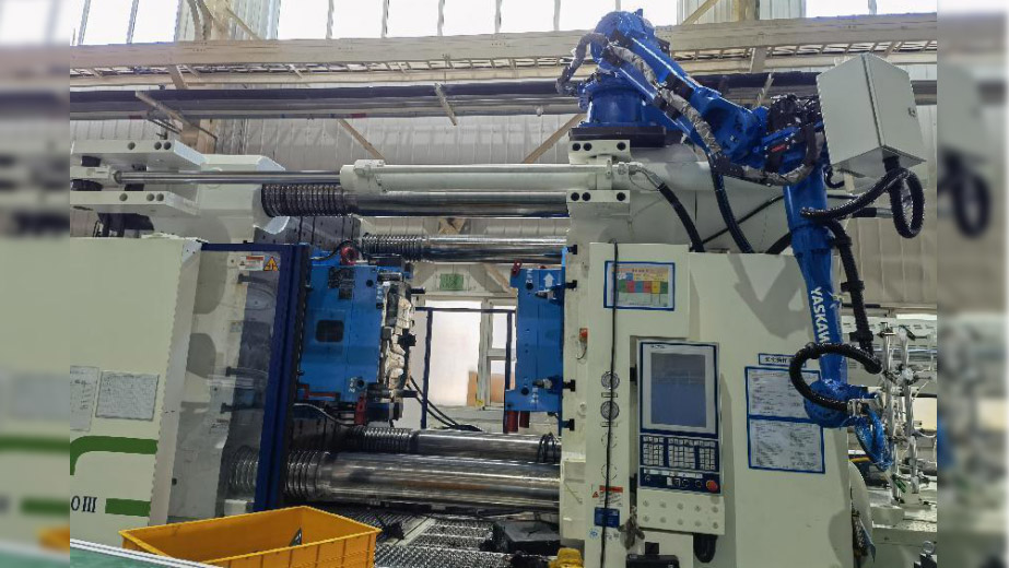 注塑机器人自动取件系统